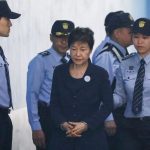 คดีทุจริต พัค กึน-ฮเย อดีต ปธน.หญิงคนแรกของเกาหลีใต้