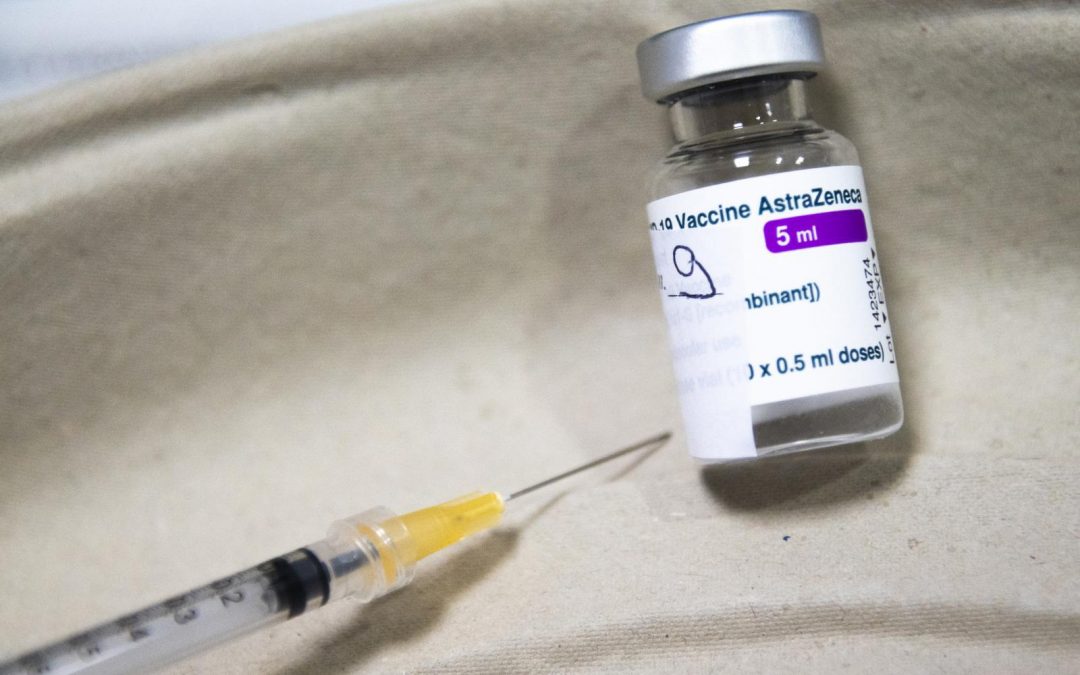 นนท์พร้อม ฉีดวัคซีน แอสตร้าฯ 2 เข็ม ให้ผู้สูงอายุ 60 ปีขึ้นไป